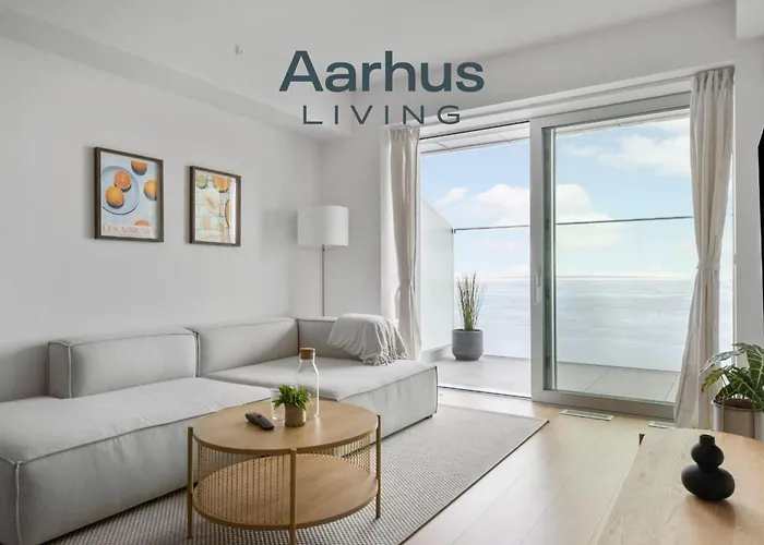 Endless Ocean Views With Private Balcony