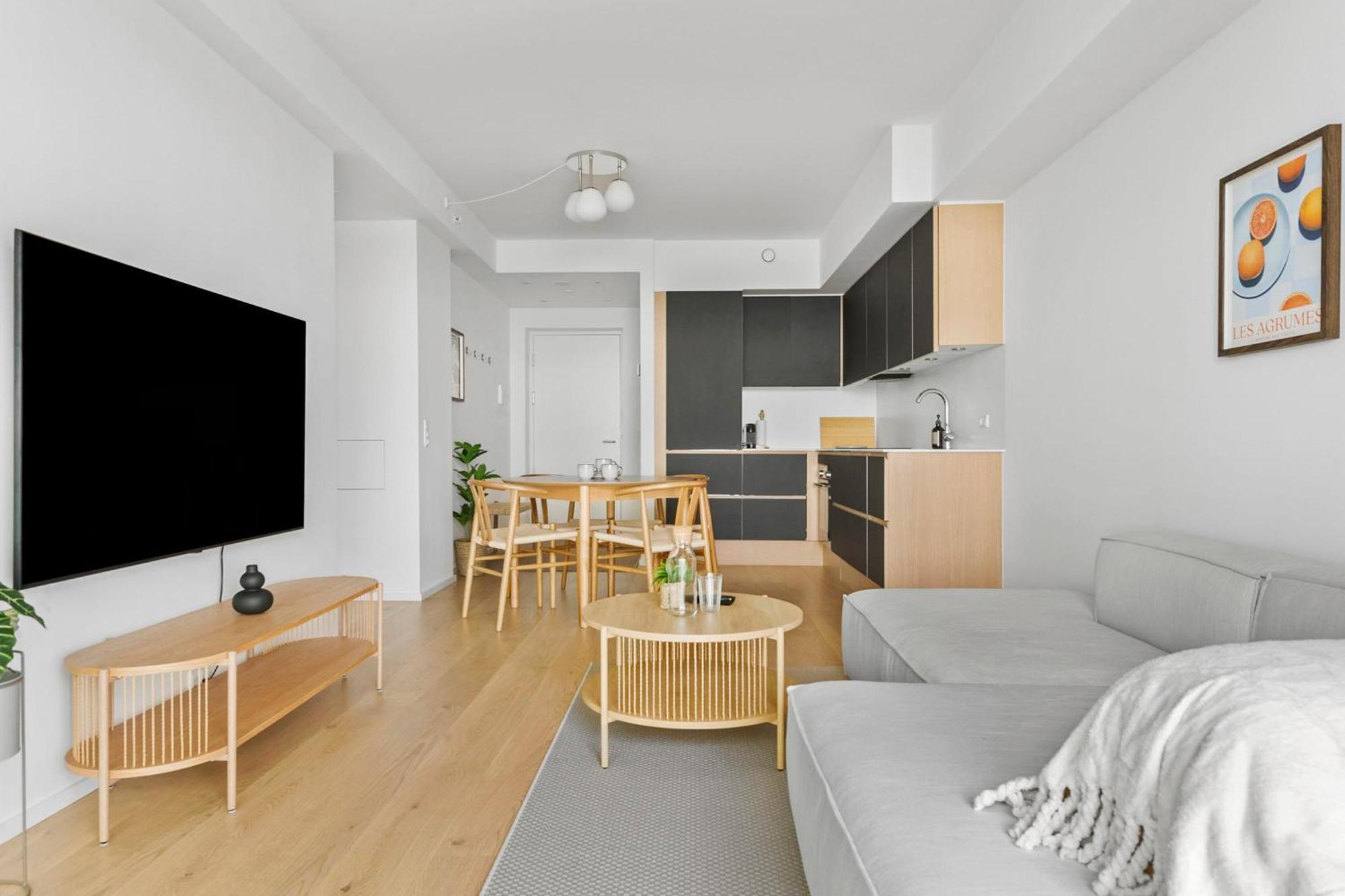 Endless Ocean Views With Private Balcony Århus